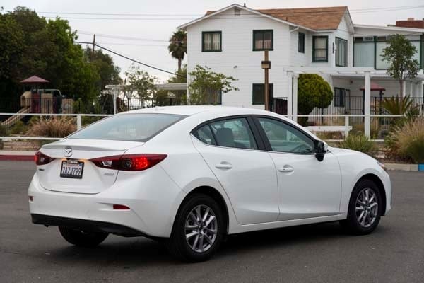 kbb_compact_sedans_188-600-002