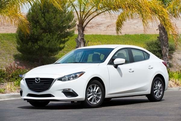 kbb_compact_sedans_189-600-002