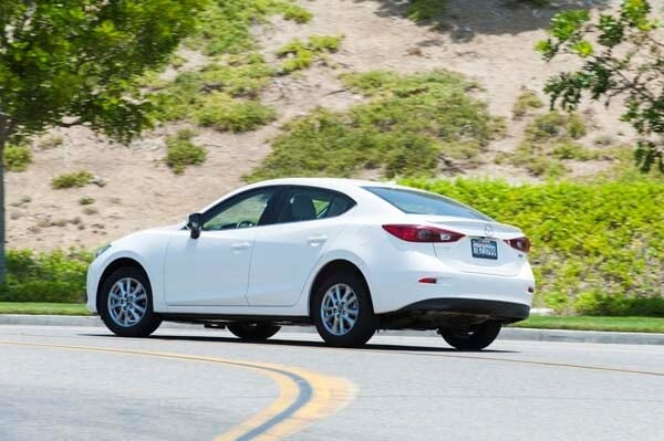kbb_compact_sedans_204-600-001