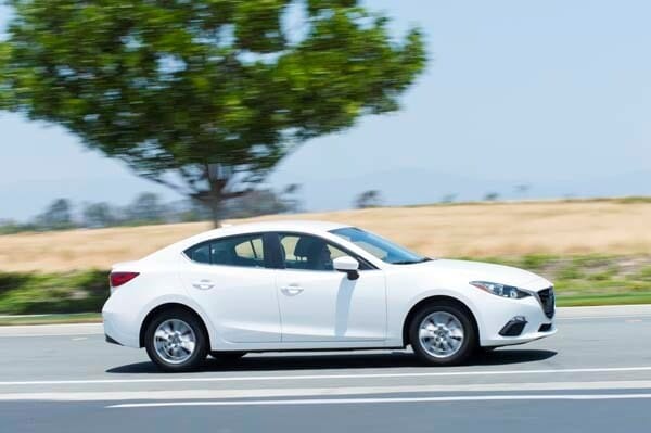 kbb_compact_sedans_210-600-002