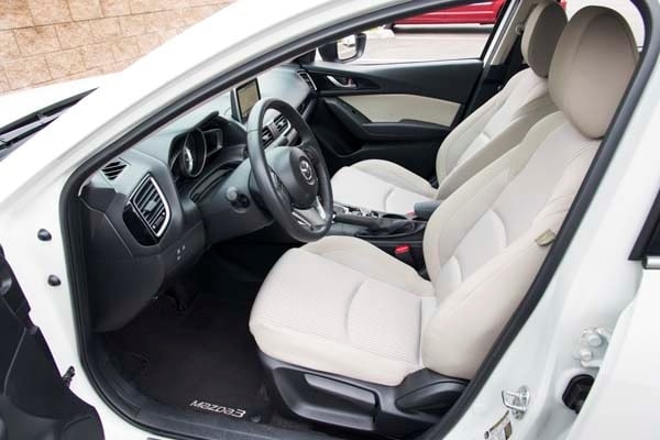 kbb_compact_sedans_231-600-002