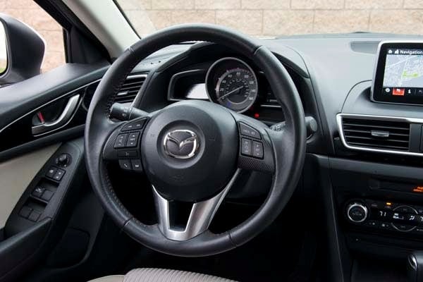 kbb_compact_sedans_237-600-002