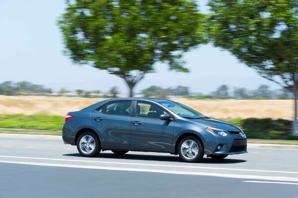 kbb_compact_sedans_325-600-001