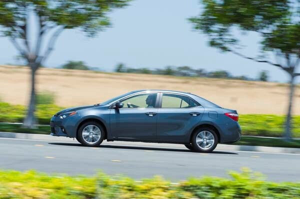 kbb_compact_sedans_327-600-001