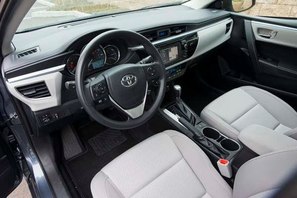 kbb_compact_sedans_344-600-001