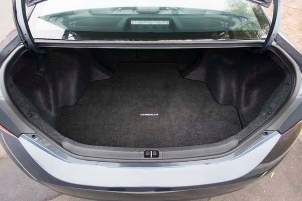 kbb_compact_sedans_357-600-001