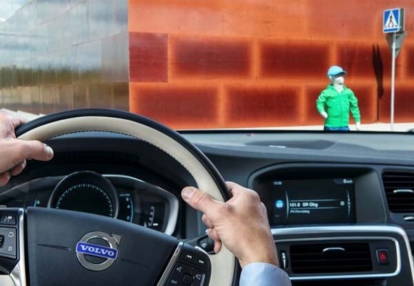 volvo-asta-zero-crash-test-facility3-600-001