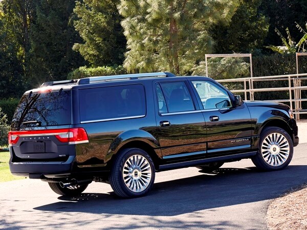 15lincolnnavigator_10_hr-600-600-001