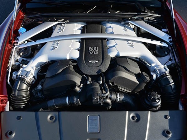 2015-aston-martin-v12-vantage-s-roadster-exterior-15-600-001