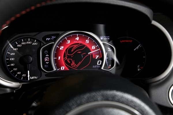 2015-dodge-viper-srt-gts-instrument-cluster-600-001