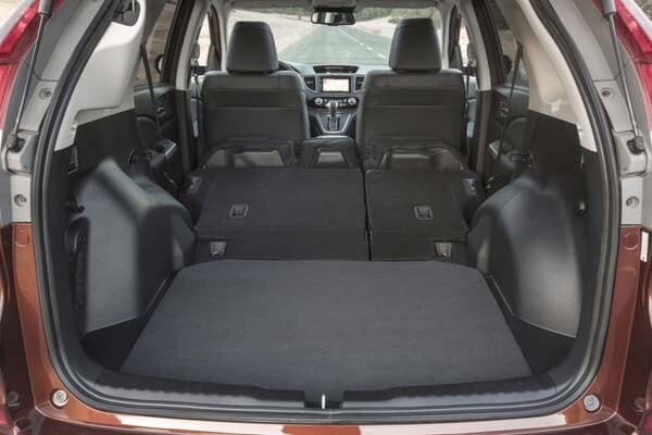 2015-honda-cr-v-seats-folded-looking-forward1-600-001