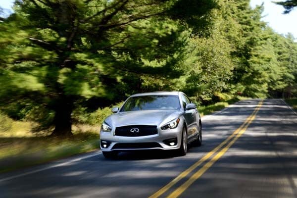 2015-infiniti-q70-and-q70l-26-600-001
