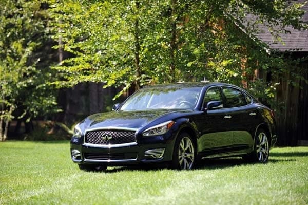 2015-infiniti-q70-and-q70l-29-600-001