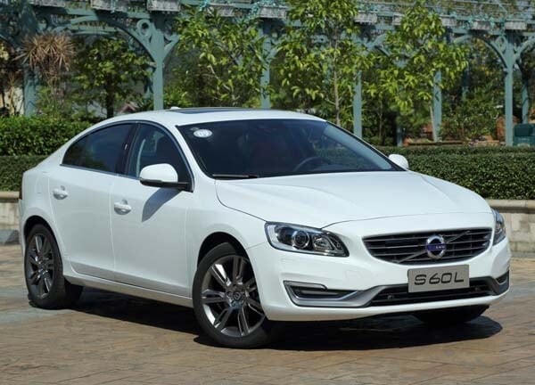2016-volvo-s60l-front-static-600-001