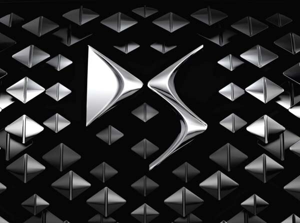 ds-divine-concept-grille-detail-badge-600-001