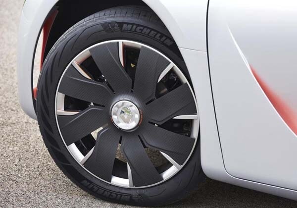 renault-eolab-concept-active-wheel-spoke-fairing-detail1-600-001