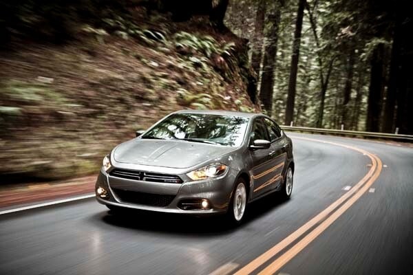 2014-dodge-dart-silver-2-600-001