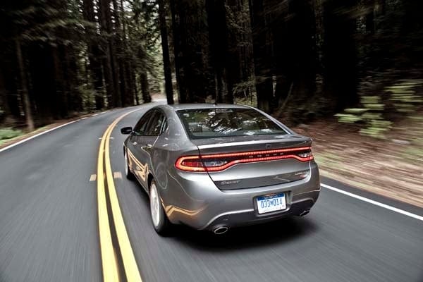 2014-dodge-dart-silver-3-600-001