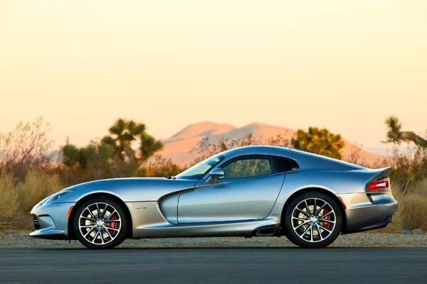 2014-dodge-viper-srt-silver-5-600-001