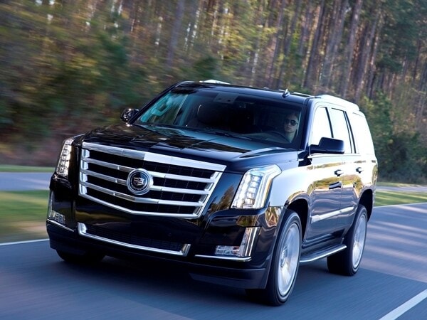 2015-cadillac-escalade-044-600-600-001