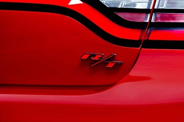 2015-dodge-charger-19-600-001