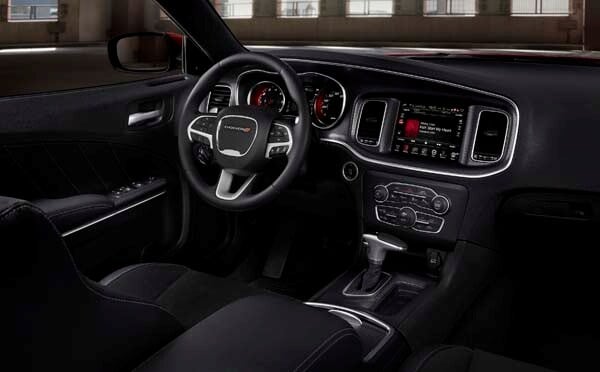 2015-dodge-charger-26-600-001