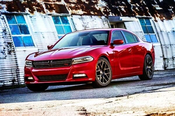 2015-dodge-charger-31-600-001