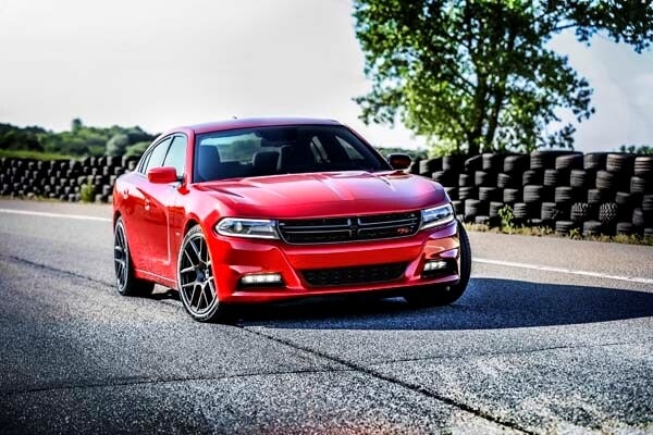2015-dodge-charger-33-600-001