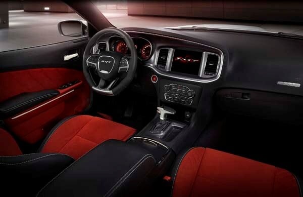 2015-dodge-charger-38-600-001