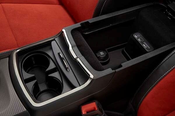 2015-dodge-charger-44-600-001