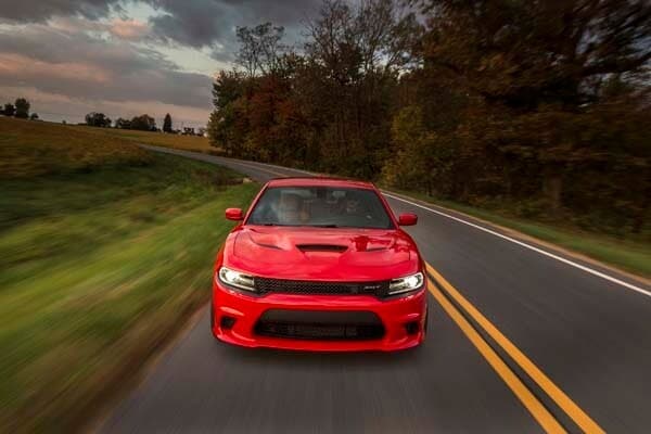 2015-dodge-charger-live-shot-11-600-001