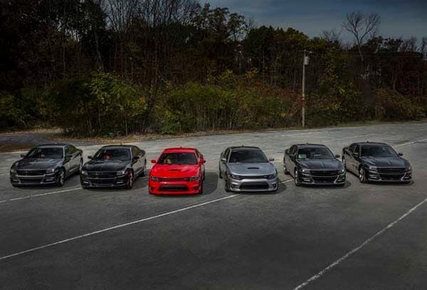 2015-dodge-charger-live-shot-8-600-001