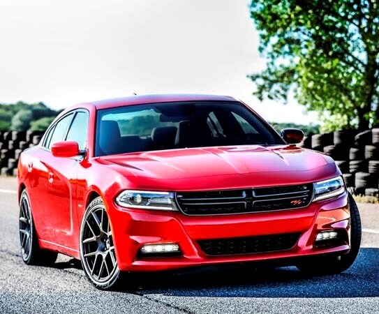 2015-dodge-charger-r-t-front-static3-600-001