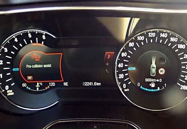 2015-ford-mondeo-pedestrian-detection-system4-600-001