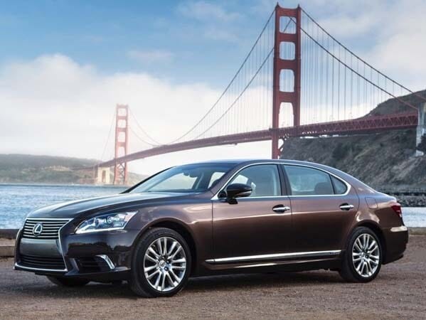 2015-lexus-ls600h-hybrid-front-static1-600-001