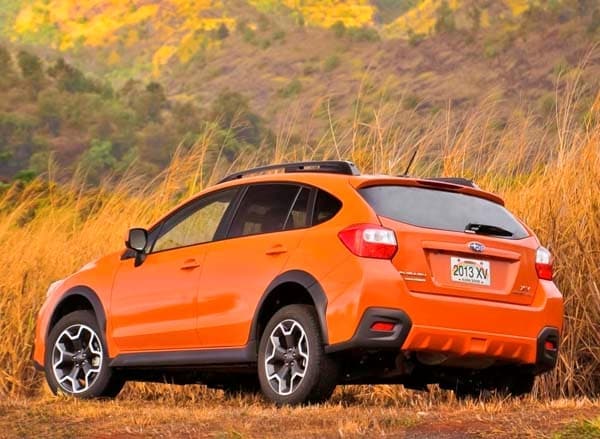 2015-subaru-xv-crosstrek-rear-static1-600-001