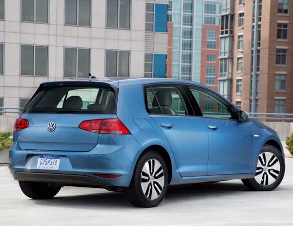 2015-volkswagen-e-golf-rear-static1-600-001