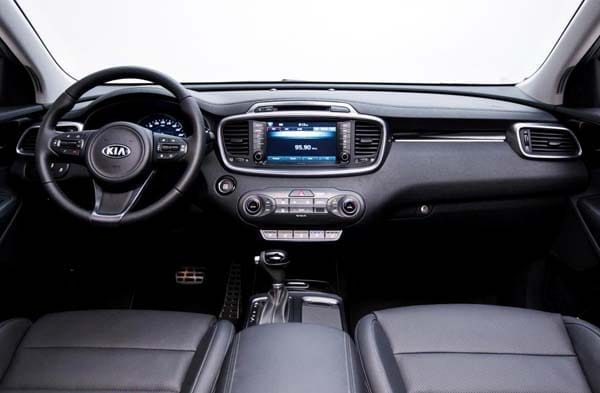 2016-kia-sorento-interior-dash1-600-001