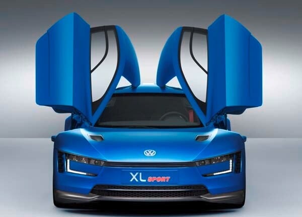 volkswagen-xl-sport-nose-on-static-doors-open2-600-001