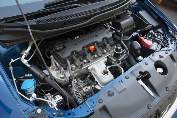 2015-honda-civic-small-car-best-buy-13-600-001