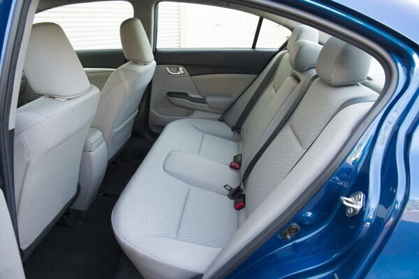 2015-honda-civic-small-car-best-buy-24-600-001