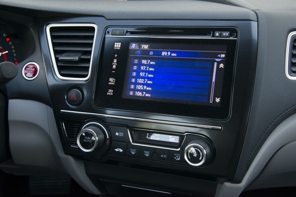 2015-honda-civic-small-car-best-buy-25-600-001