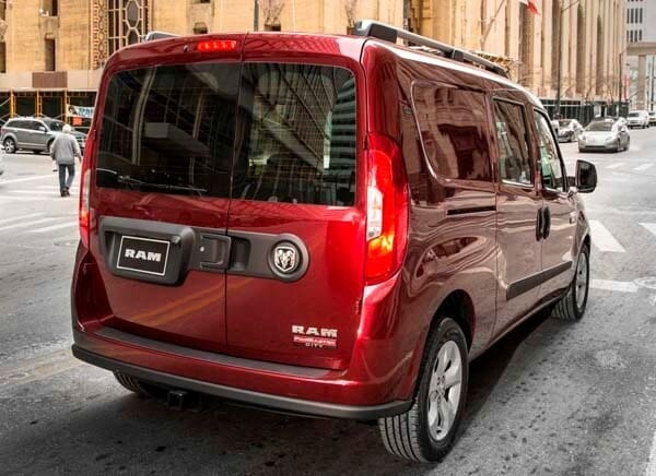 2015-ram-promaster-city-wagon-rear-static1-600-001