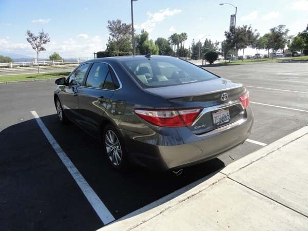 2015-toyota-camry-v6-7-600-001