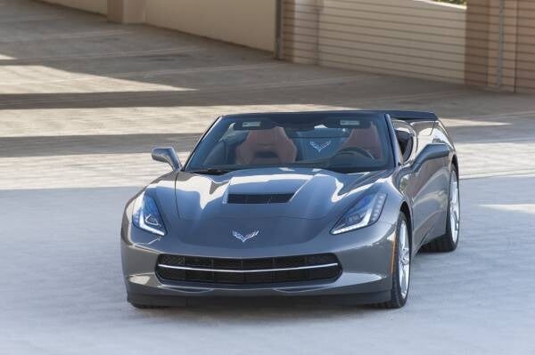 kelley-blue-book-best-buy-2015-chevrolet-corvette-03-600-001