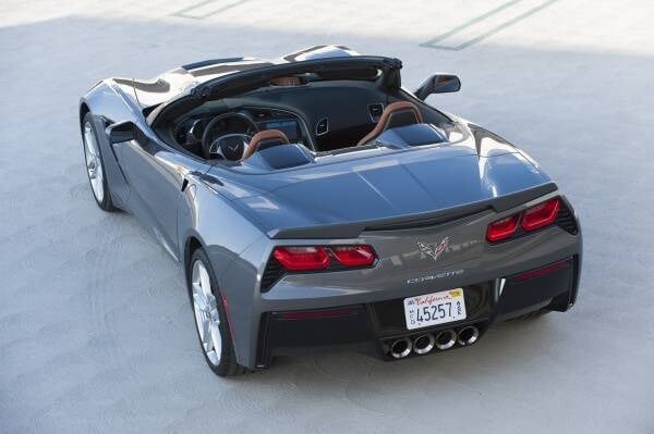 kelley-blue-book-best-buy-2015-chevrolet-corvette-07-600-001