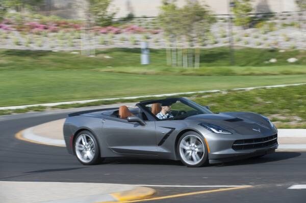 kelley-blue-book-best-buy-2015-chevrolet-corvette-09-600-001