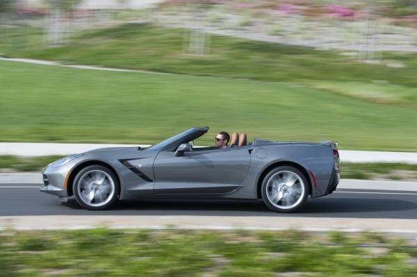 kelley-blue-book-best-buy-2015-chevrolet-corvette-11-600-001