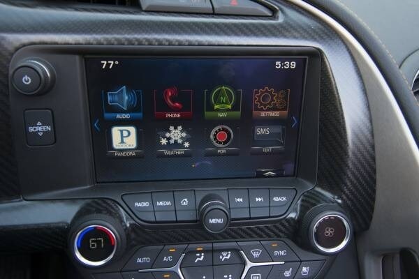 kelley-blue-book-best-buy-2015-chevrolet-corvette-36-600-001
