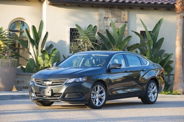 kelley-blue-book-best-buy-2015-chevrolet-impala-02-600-001
